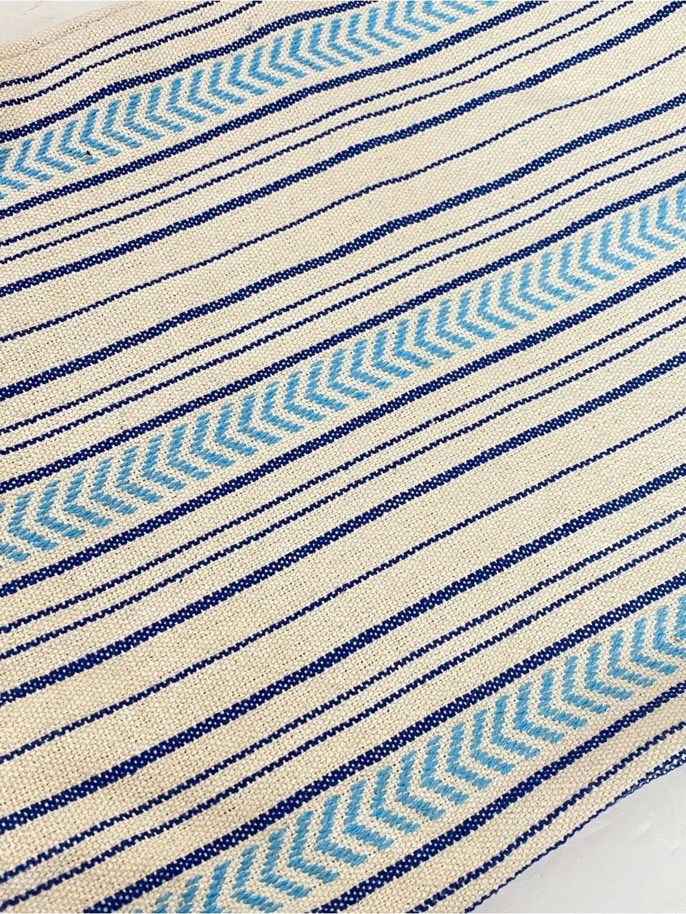 Isaac Mizrahi Placemat Set 4 One Size 6 Total Cotton Striped Blue Fringe Boho